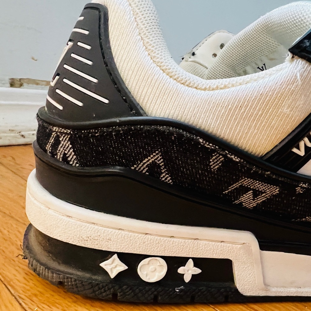 Louis Vuitton White High-Top Sneakers - Picture 2 of 7